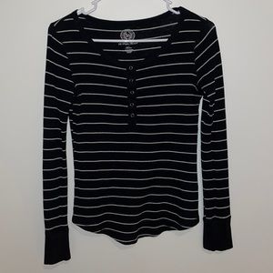 SO 💖Bundle It!💖 Black and White Striped Henley Style Long Sleeve Thermal Shirt